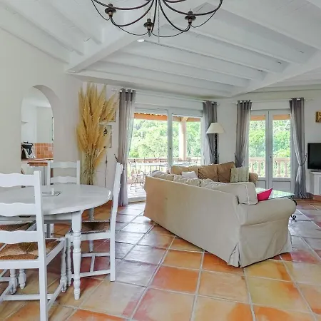 Luxurious Holiday In Maxime With Jacuzzi *